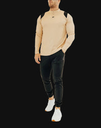 Full outfit: King's Gold long sleeve golf shirt with Midnight Black golf joggers